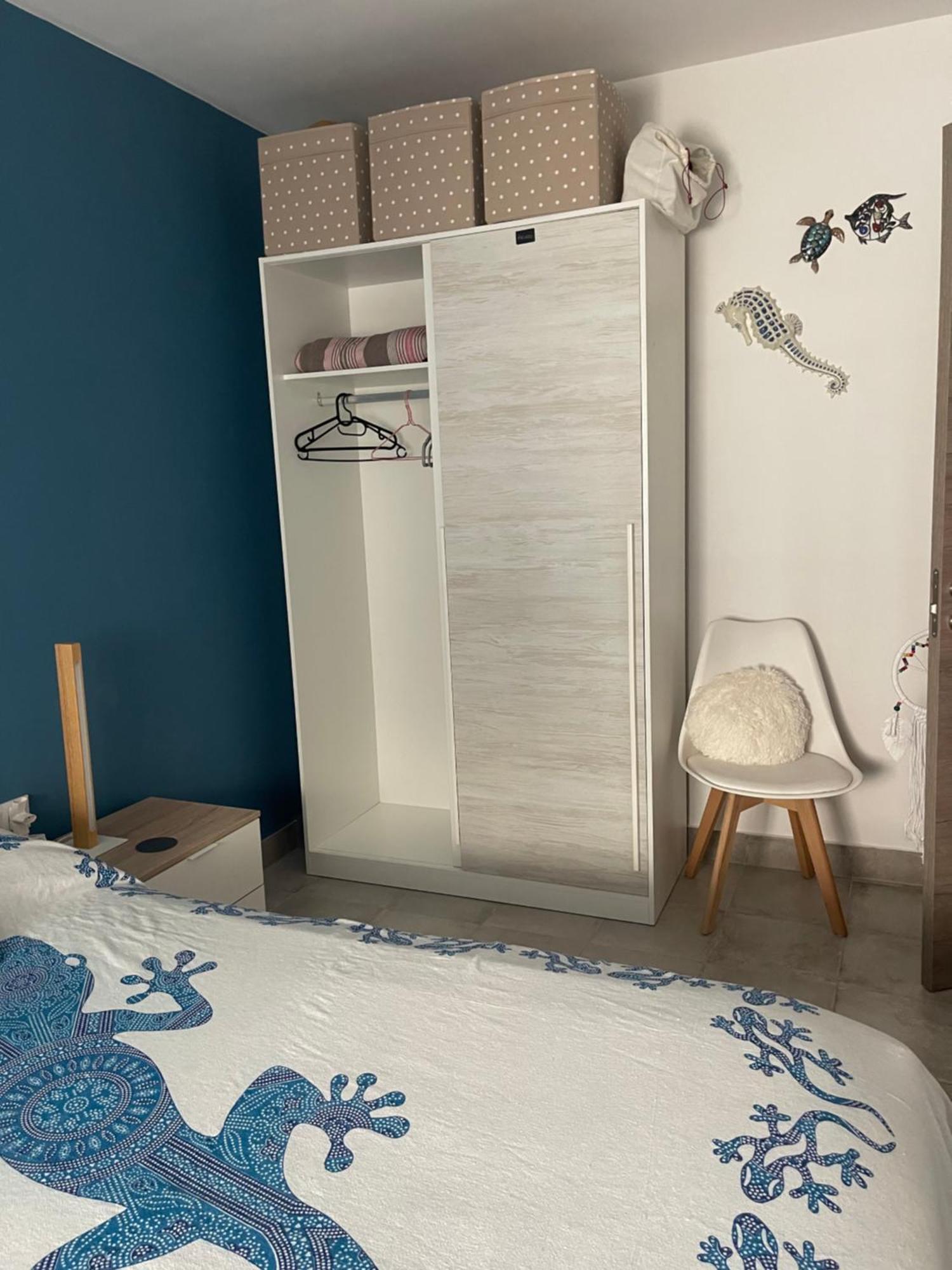 Comfortable Carolina En Alicante Exterior photo